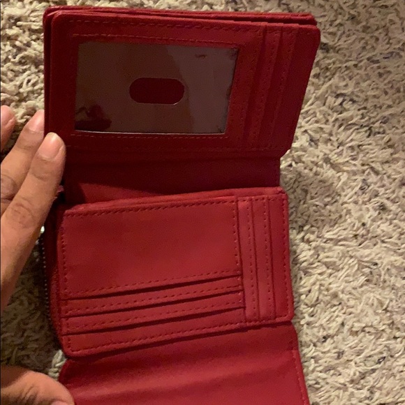Red Wallet - Picture 4 of 6